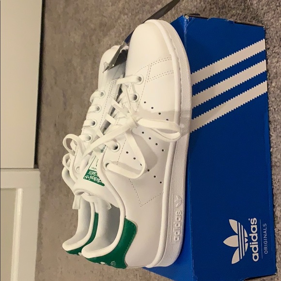 Adidas Stan Smith - Picture 1 of 5